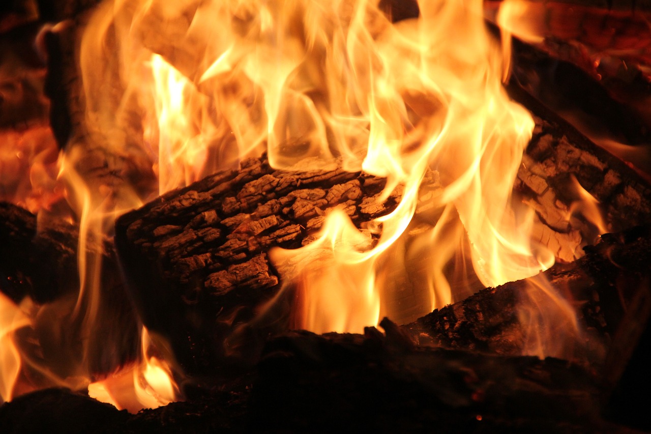 Expert Fireplace Cleaning in Bell Gardens, CA Professional Fireplace Cleaning Services In Bell Gardens California